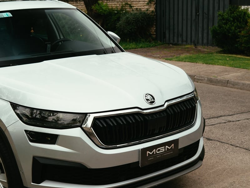 Skoda KAROQ 2.0 4X4 ¡Recién Llegado! ; ;• ; ; ; ;• ; ; ; ;• ; ;Patente 0 ; ;• ; ;PLATEADO 2022 - Imagen 4 de 10