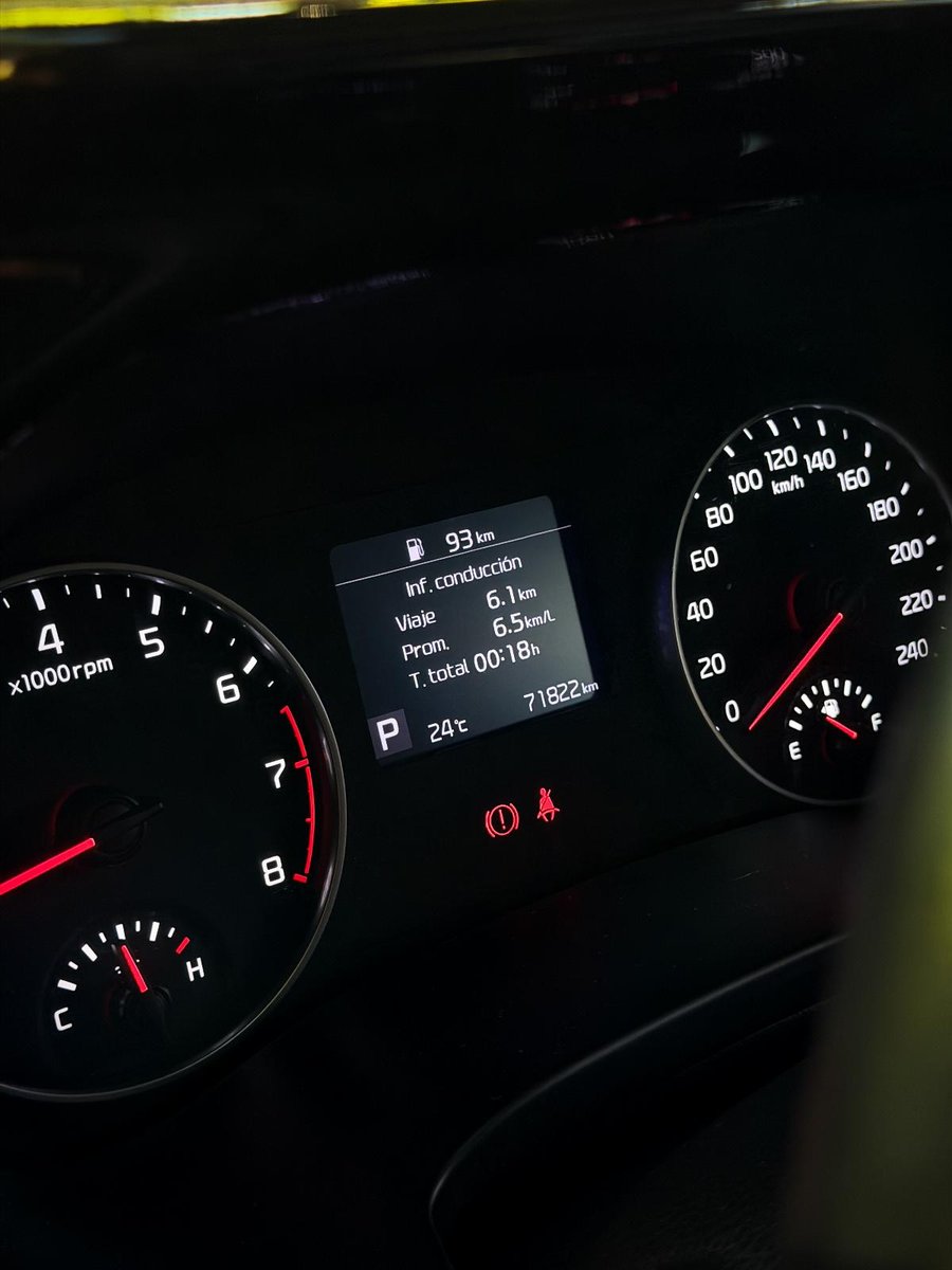 KIA SELTOS EX 1.6L 6AT FULL 2021 - Imagen 9 de 10