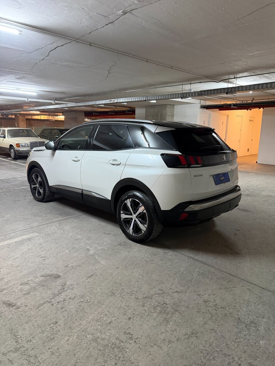 Peugeot 3008 1.5 ALLURE PACK BLUEHDI 2024 - Imagen 9 de 10
