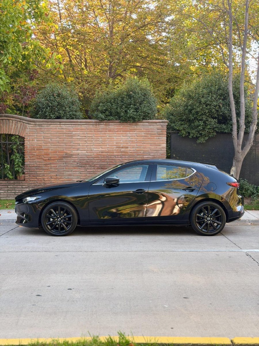 MAZDA 3 2.5 Skyactiv-G GTX 2023 - Imagen 9 de 10