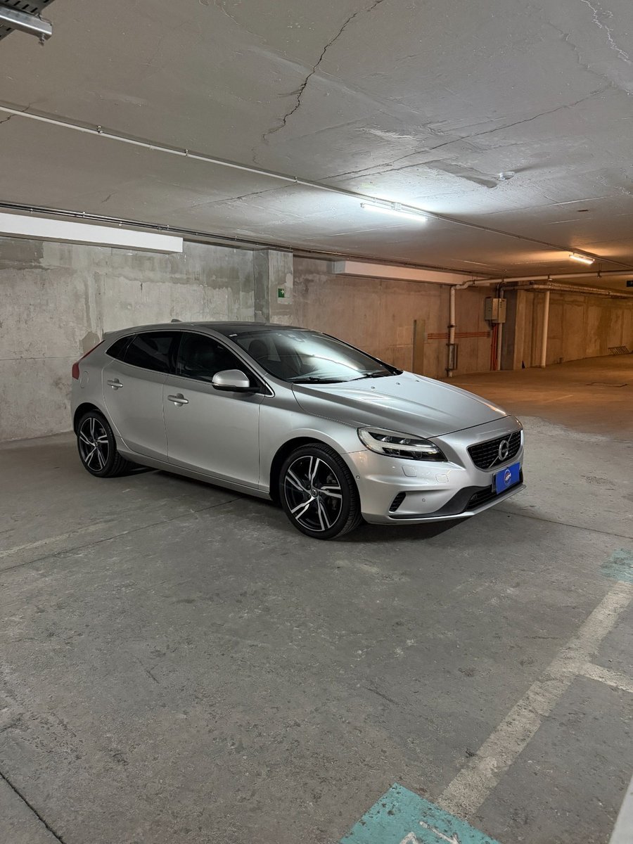 VOLVO V40 T5 R Design 2.0 2018 - Foto 4 de 10