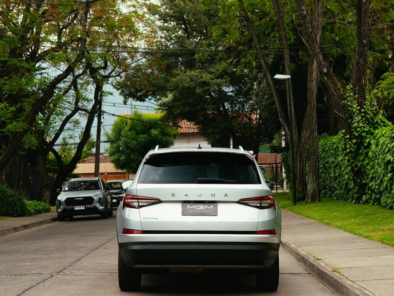 Skoda KAROQ 2.0 4X4 ¡Recién Llegado! ; ;• ; ; ; ;• ; ; ; ;• ; ;Patente 0 ; ;• ; ;PLATEADO 2022 - Imagen 8 de 10