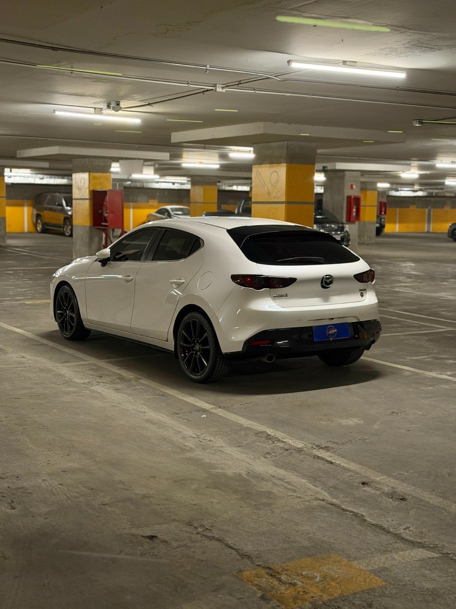 MAZDA 3 2.0 V 6MT 2022 - Imagen 8 de 10