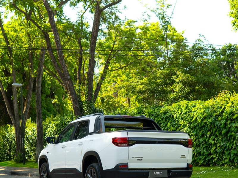 Chevrolet MONTANA 1.2T PREMIER 4X2 MT ¡Recién Llegado! ; ;• ; ;Patente 3 ; ;• ; ;BLANCO 2024 - Imagen 8 de 10