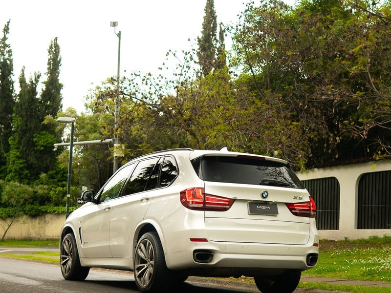 BMW X5 4.4 X-DRIVE 50I M ¡Recién Llegado! ; ;• ; ; ; ;• ; ;Patente 1 ; ;• ; ;BLANCO 2016 - Imagen 10 de 10