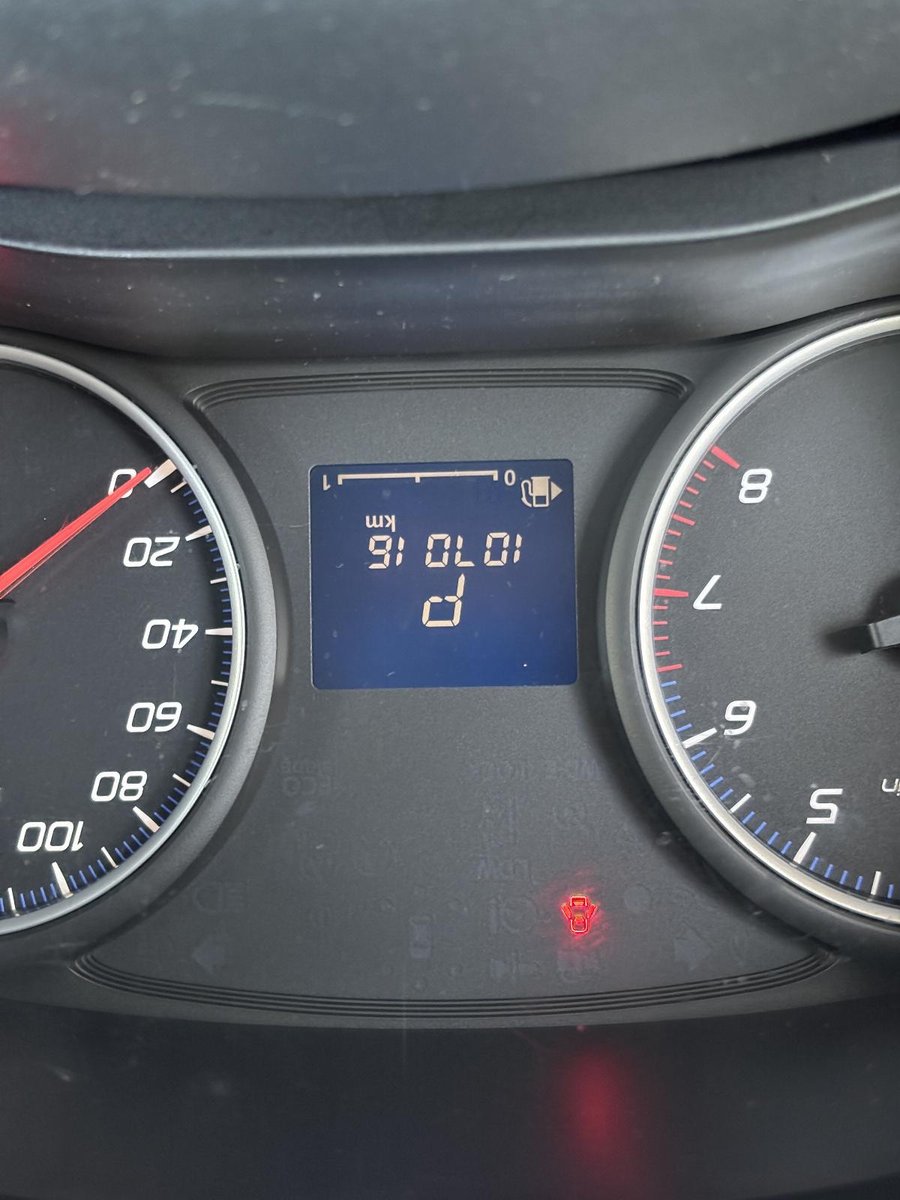 MITSUBISHI OUTLANDER CVT 2.0 AUT 2021 - Imagen 8 de 9