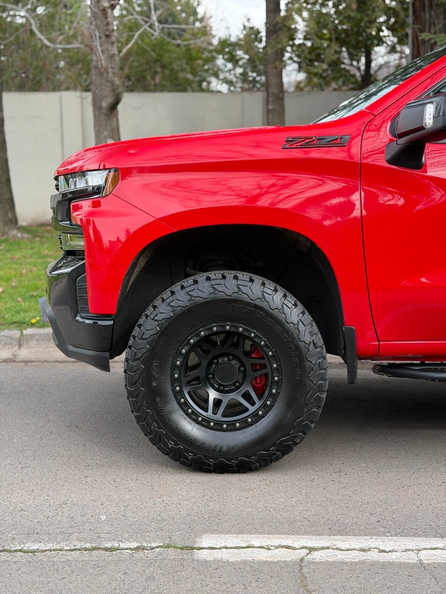Chevrolet SILVERADO Silverado 5.3 LT TRAILBOSS Z71 2021 - Imagen 8 de 9