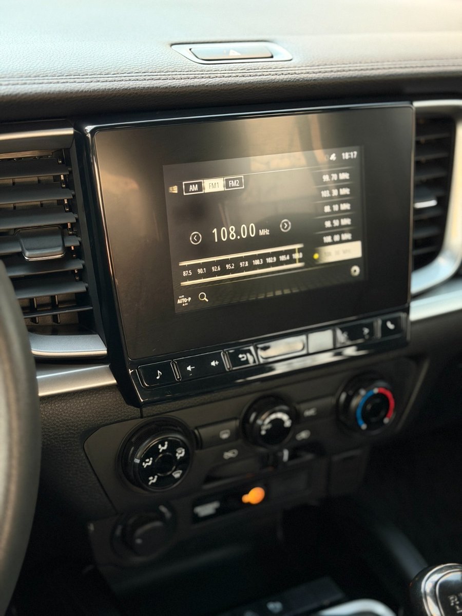 Mazda BT-50 3.0 DIESEL 4X4 2023 - Imagen 8 de 9
