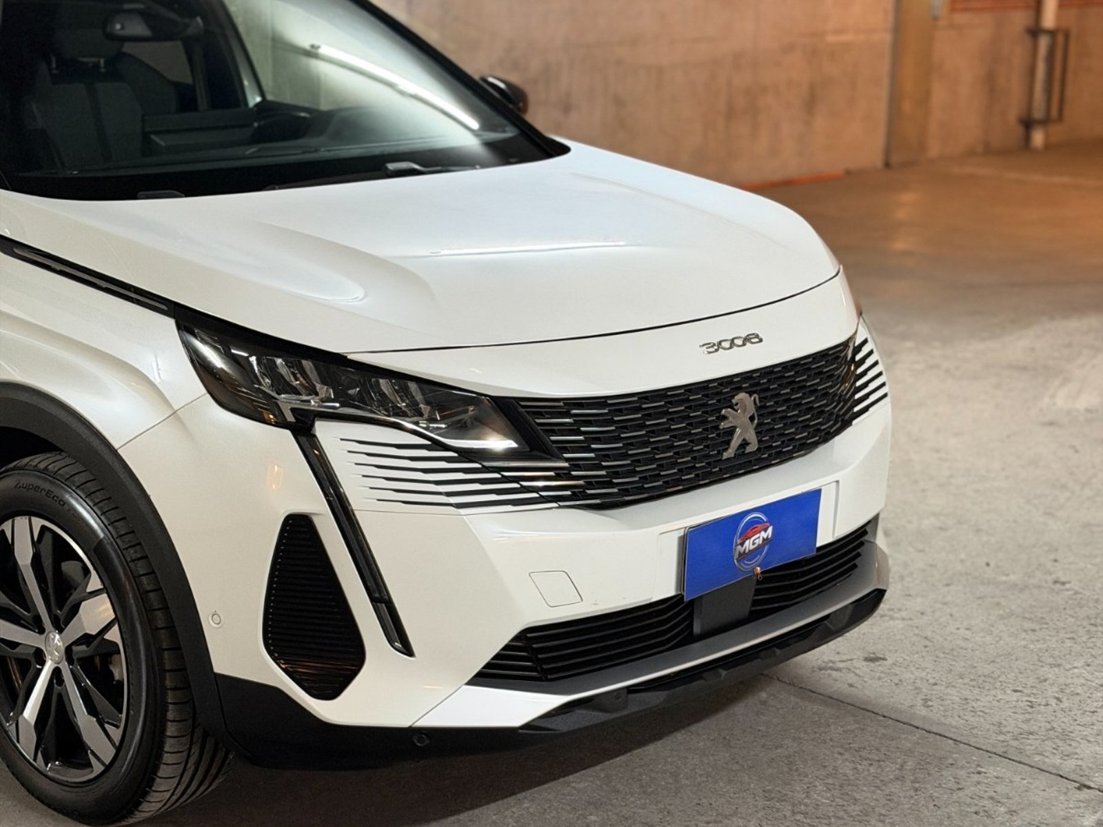 Peugeot 3008 1.5 ALLURE PACK BLUEHDI 2024 - Foto 4 de 10