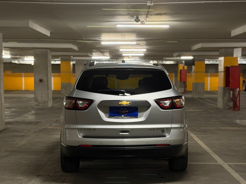 Chevrolet TRAVERSE LT AWD ; ;• ; ;Patente 0 ; ;• ; ;GRIS 2016 - Imagen 7 de 9
