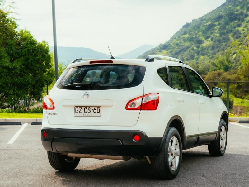 Nissan QASHQAI 1.6 4X2 MT ¡Recién Llegado! ; ;• ; ;Patente 0 ; ;• ; ;BLANCO 2015 - Imagen 6 de 10