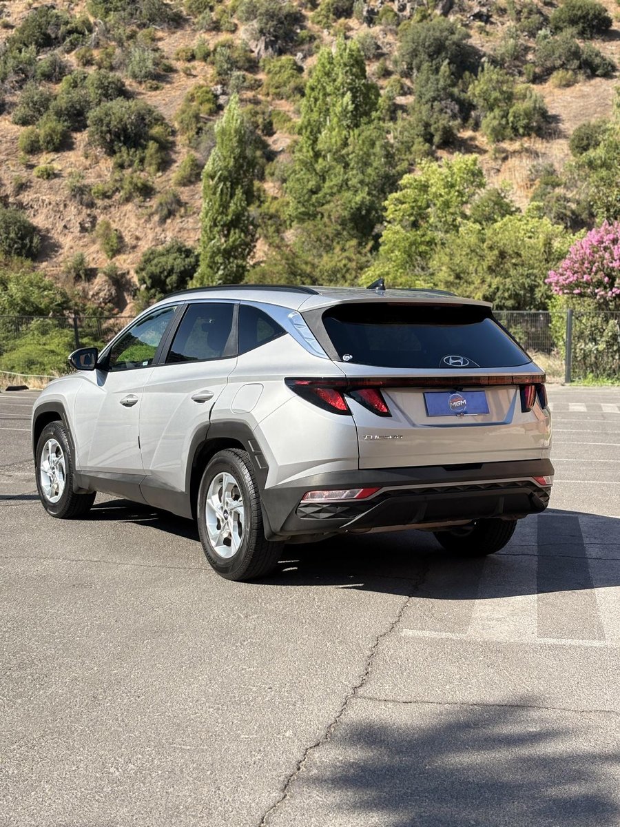 HYUNDAI TUCSON NX4 2.0 AT PLUS 2023 - Imagen 4 de 10