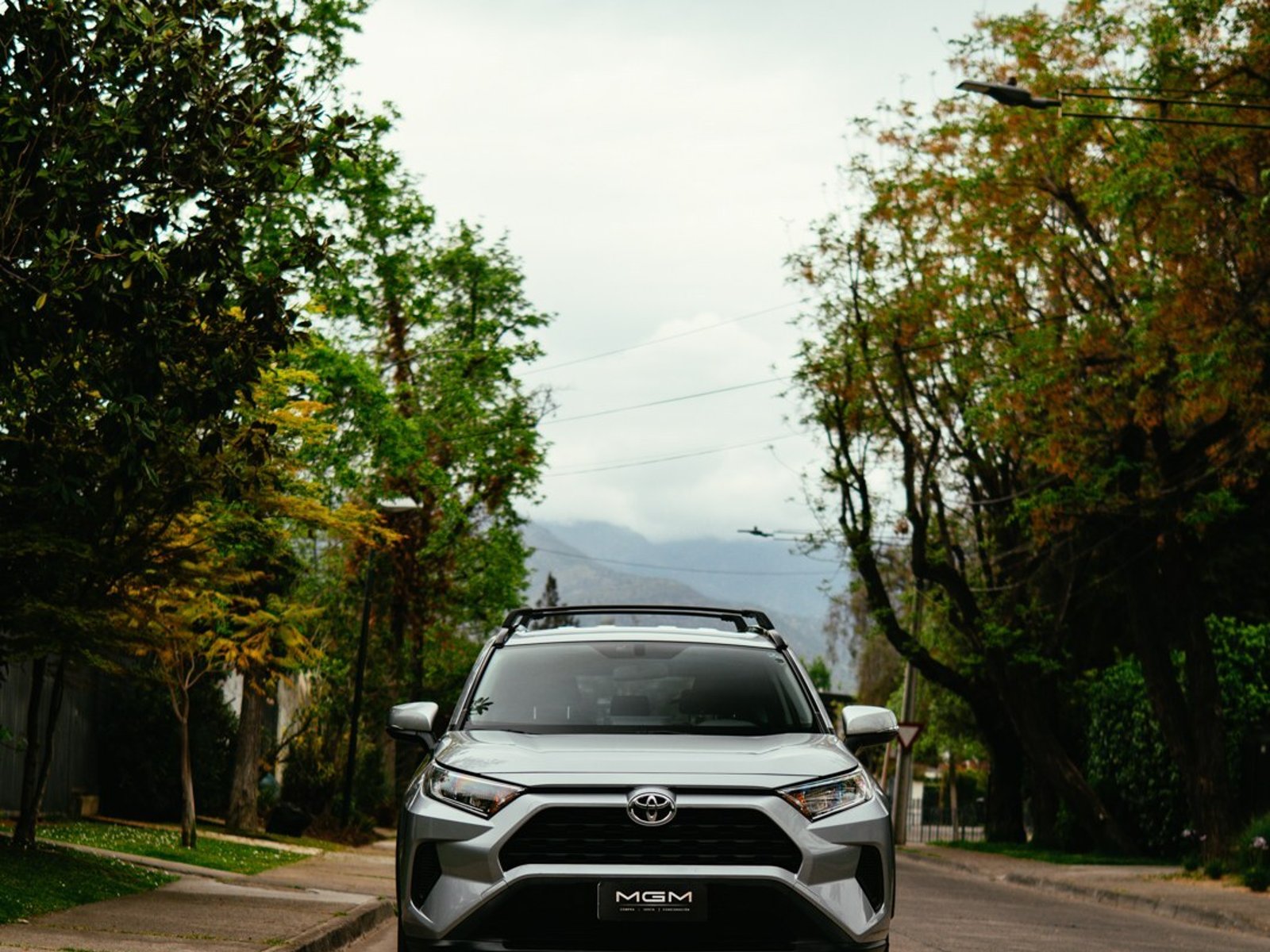 Toyota RAV 4 LE 4X2 ¡Recién Llegado! ; ;• ; ;Patente 1 ; ;• ; ;PLATEADO 2021 - Foto 2 de 10