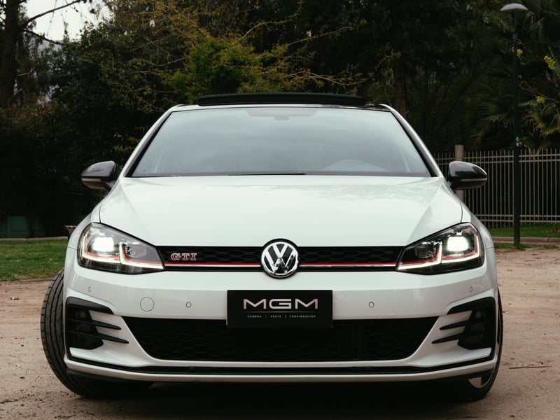 Volkswagen GOLF 2.0 TSI GTI ¡Recién Llegado! ; ;• ; ; ; ;• ; ;Patente 9 ; ;• ; ;BLANCO 2020 - Imagen 5 de 10