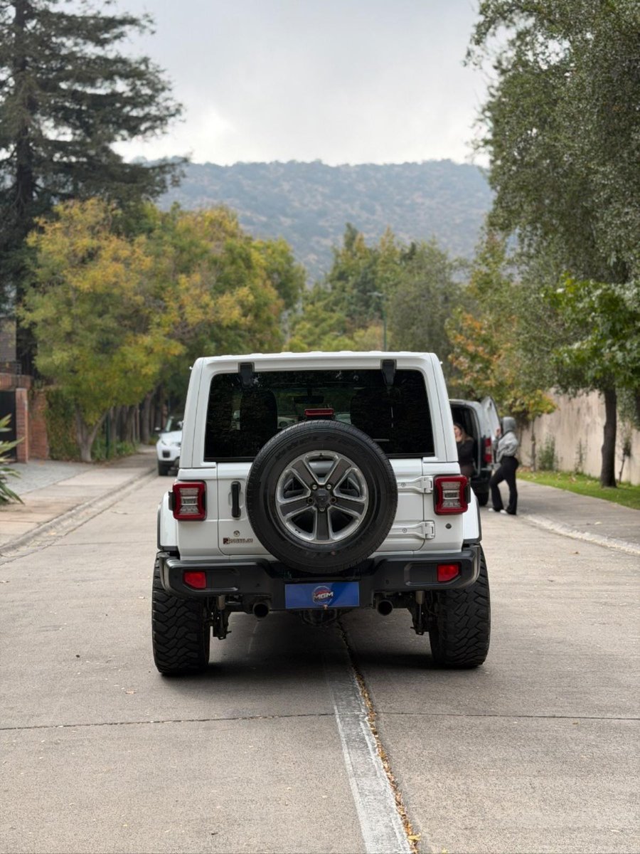 JEEP WRANGLER 3.6 UNLIMITED SAHARA 2019 - Imagen 8 de 9