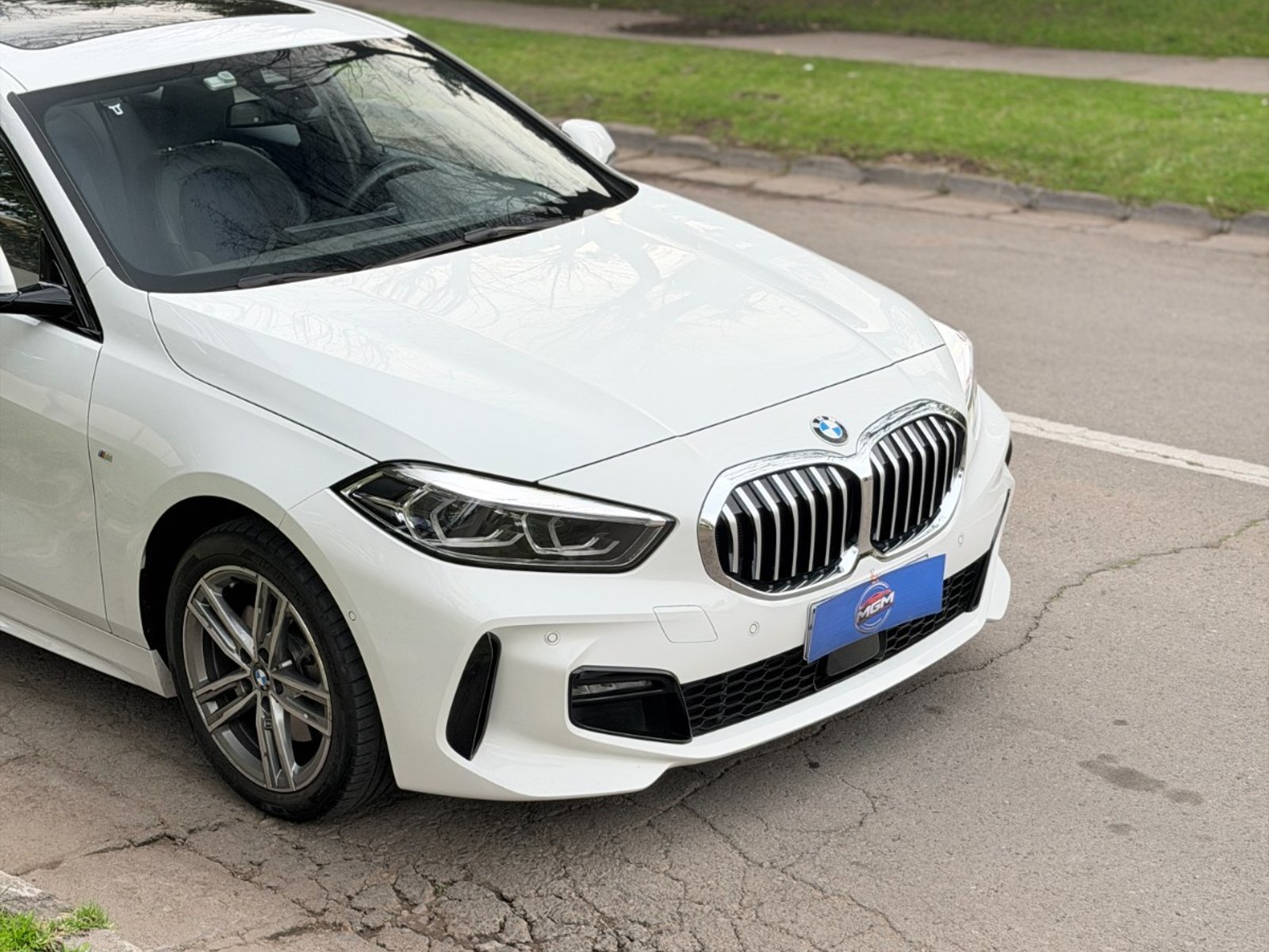 BMW 118 1.5 M SPORT 2024 - Foto 4 de 9