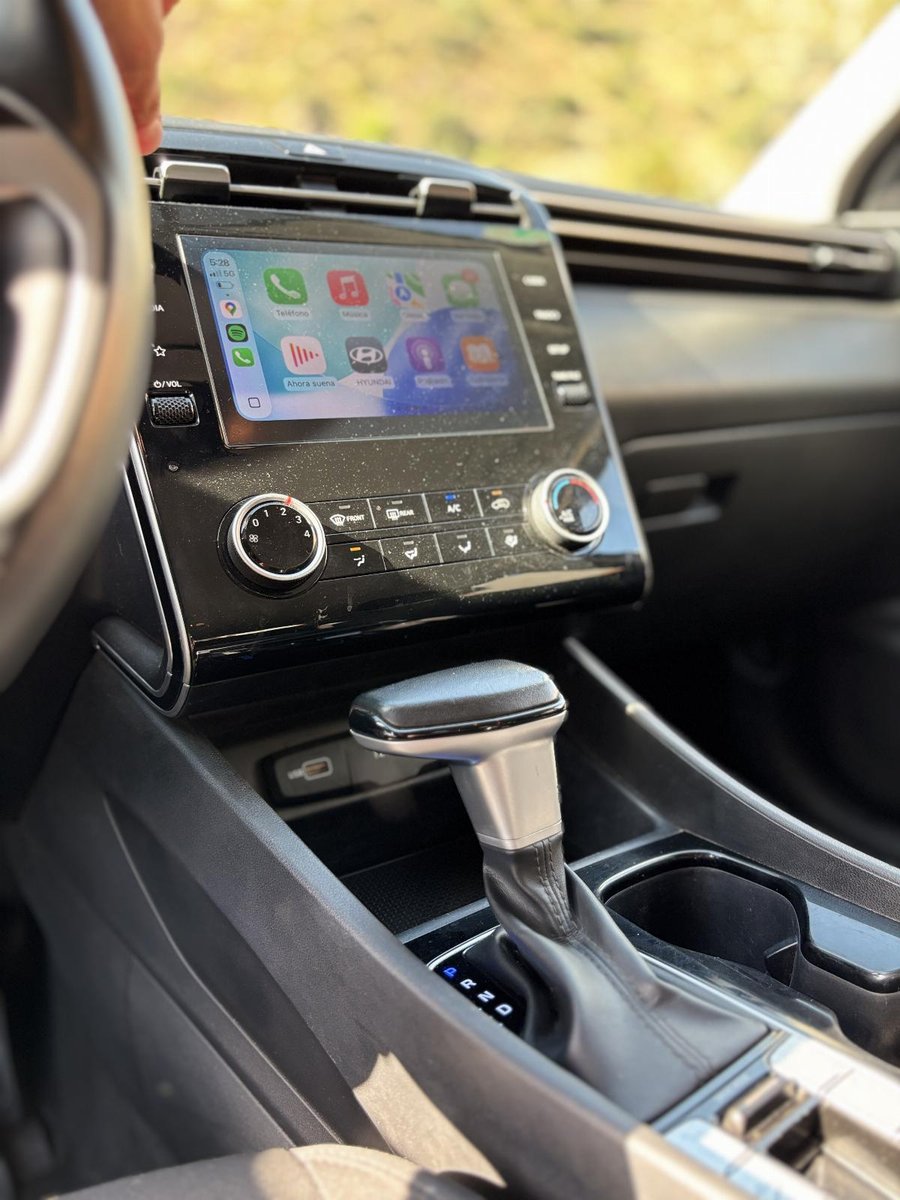 HYUNDAI TUCSON NX4 2.0 AT PLUS 2023 - Imagen 8 de 10