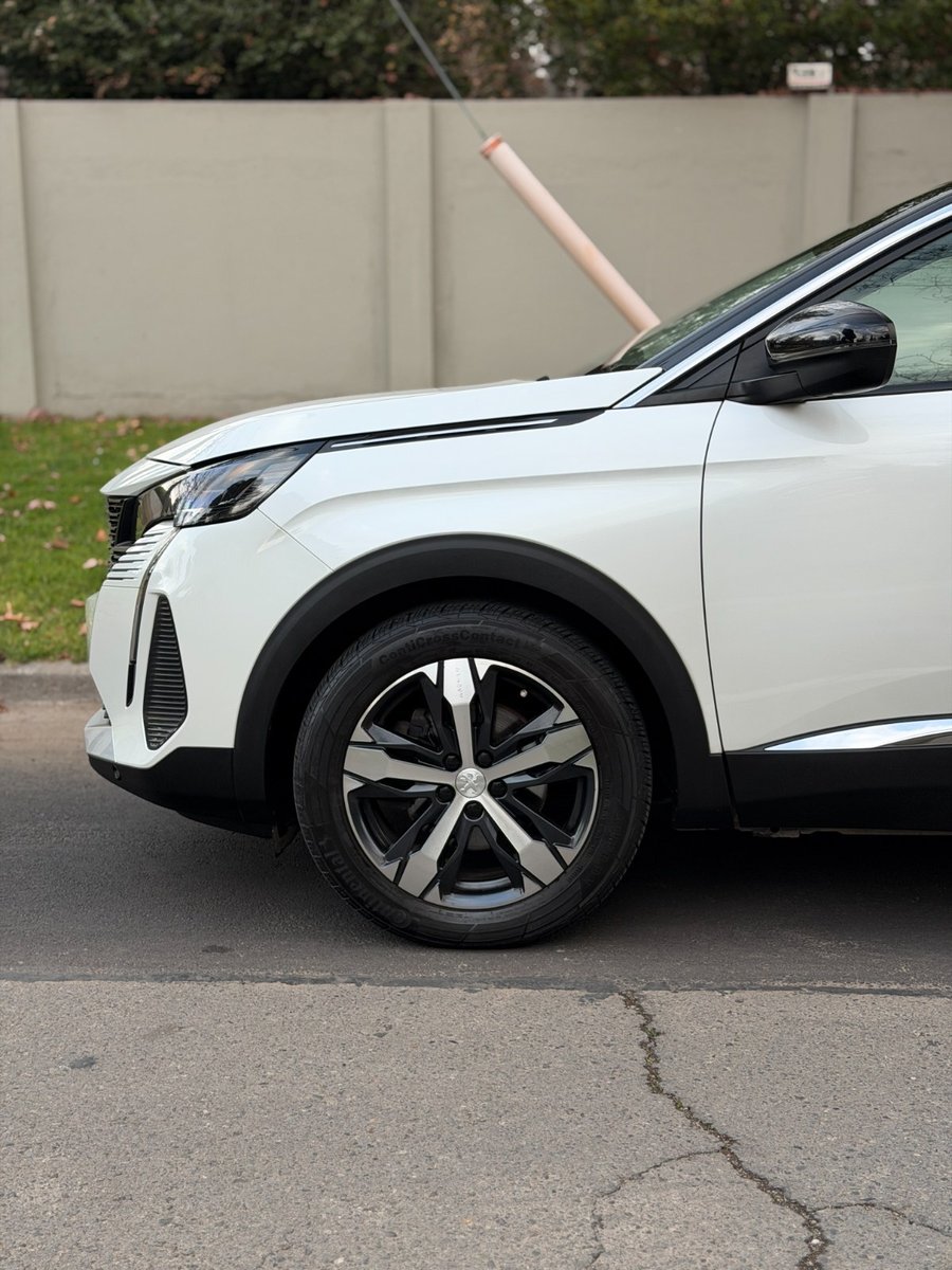 PEUGEOT 5008 ALLURE PACK 2022 - Imagen 8 de 9