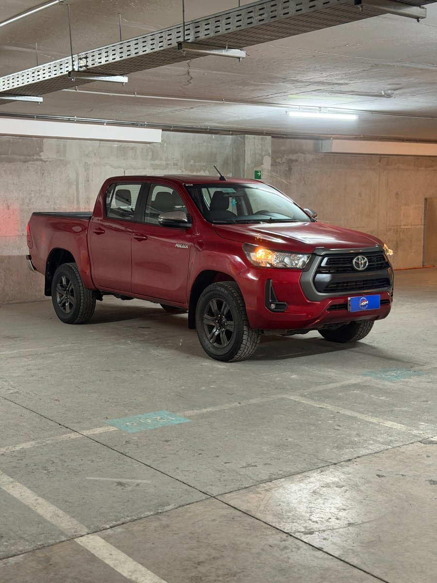 Toyota HILUX 2.4 SR DIESEL 4X4 2022 - Imagen 4 de 10