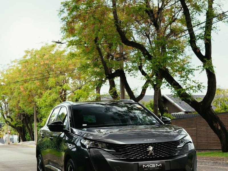 Peugeot 3008 1.5 ALLURE PACK BLUEHDI ¡Recién Llegado! ; ;• ; ; ; ;• ; ; ; ;• ; ;Patente 8 ; ;• ; ;NEGRO 2024 - Imagen 3 de 10