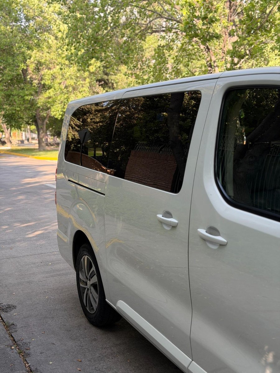 PEUGEOT TRAVELLER L3 BLUE HDI 2021 - Imagen 9 de 10