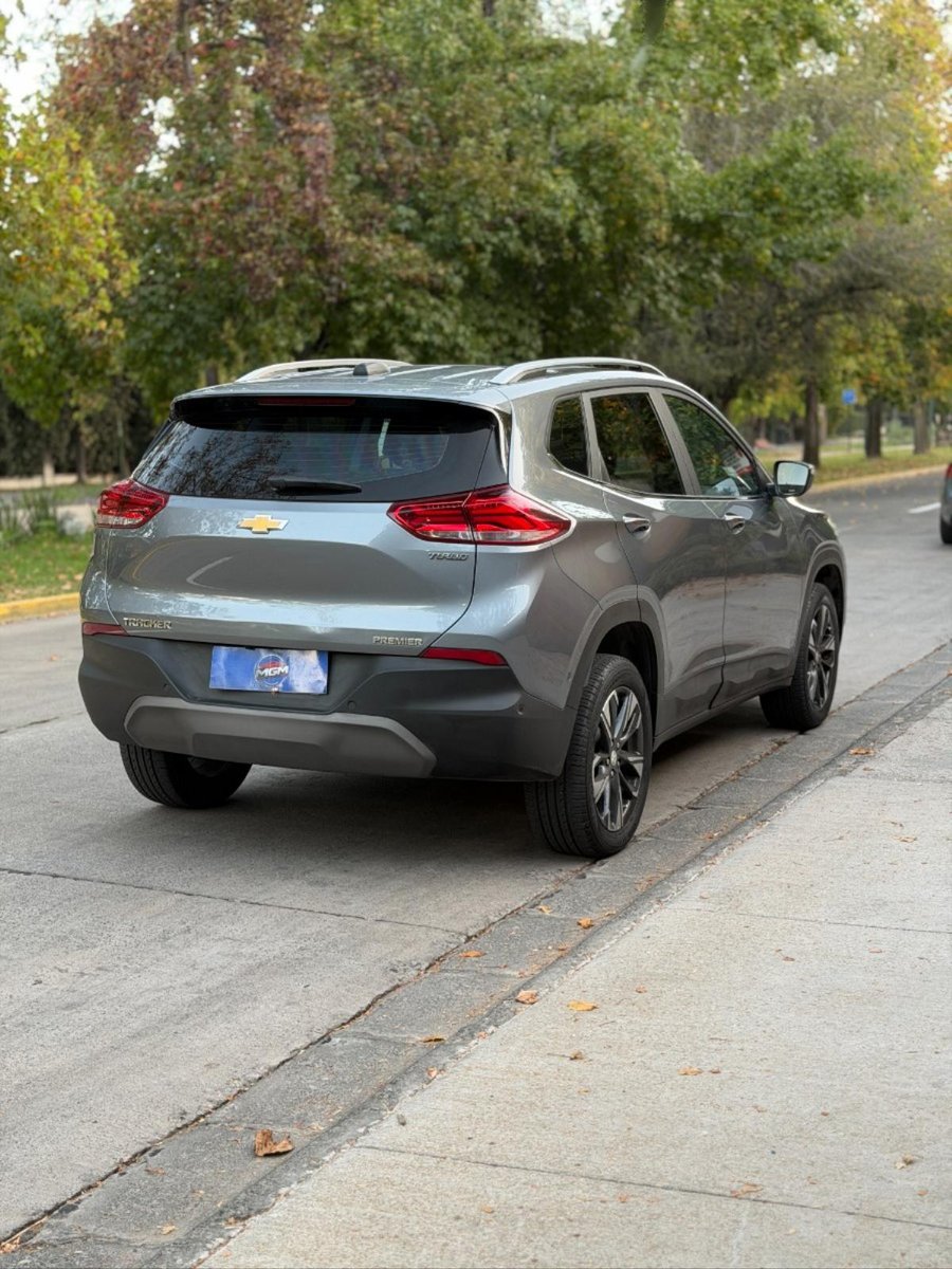 CHEVROLET TRACKER PREMIER AT 2022 - Imagen 5 de 9