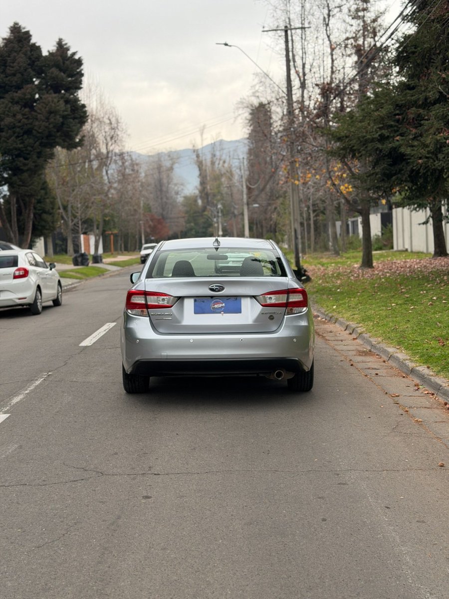 SUBARU IMPREZA 2.0 CVT DYNAMIC AWD 2018 - Imagen 6 de 8