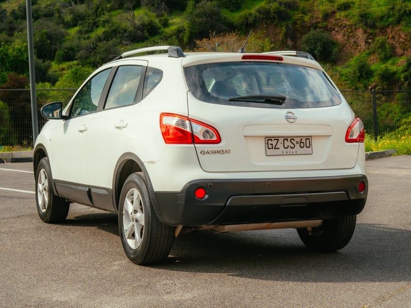 Nissan QASHQAI 1.6 4X2 MT ¡Recién Llegado! ; ;• ; ;Patente 0 ; ;• ; ;BLANCO 2015 - Imagen 4 de 10