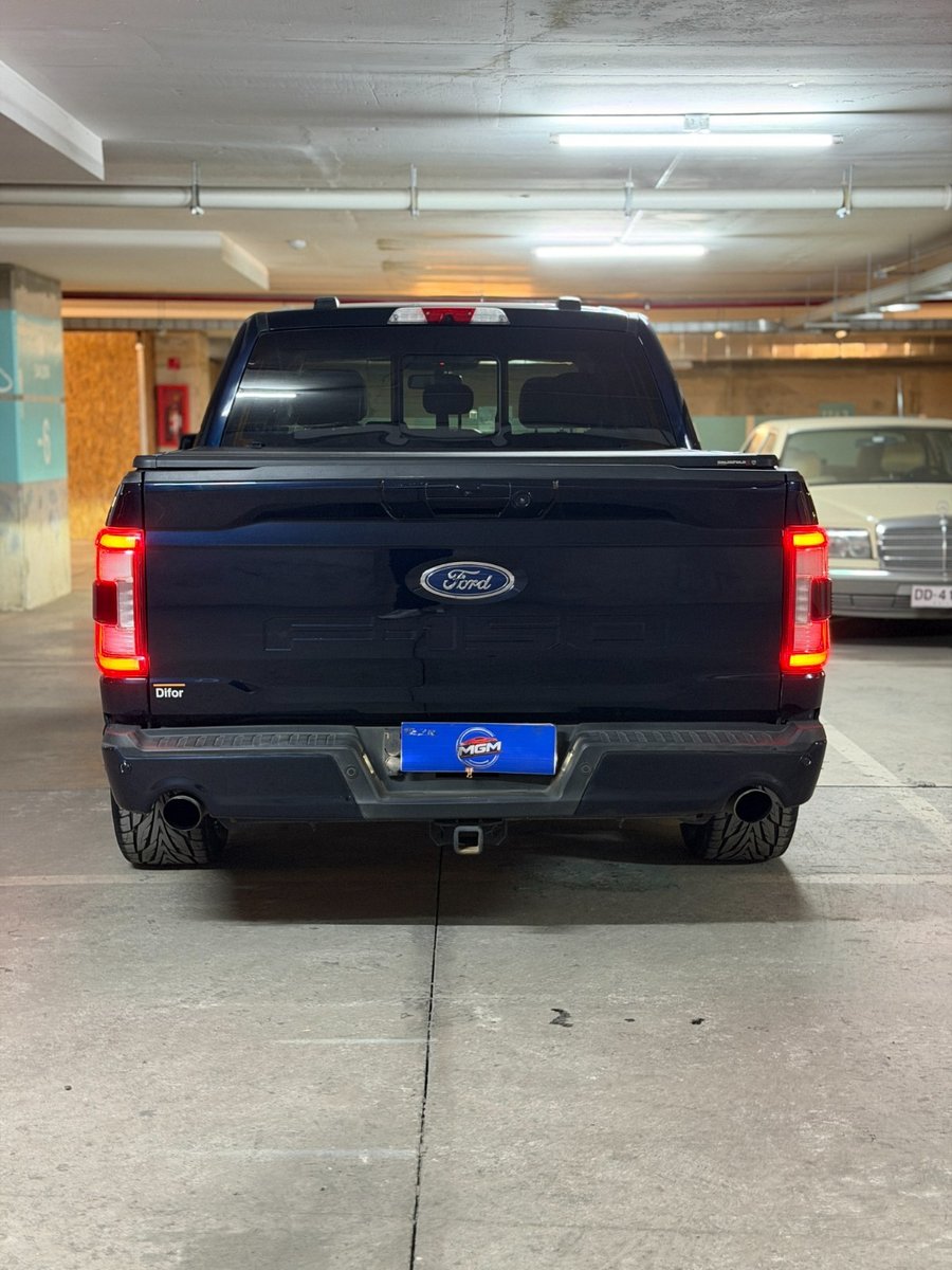 FORD F-150 LARIAT LUXURY 5.0 4x4 2022 - Imagen 9 de 10