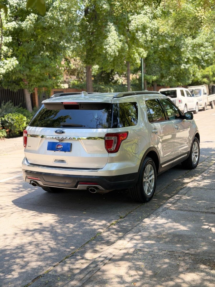 FORD EXPLORER XLT 3.5 2019 - Imagen 6 de 9