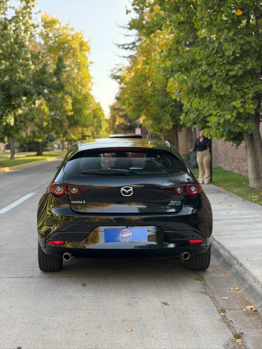 MAZDA 3 2.5 Skyactiv-G GTX 2023 - Imagen 6 de 10