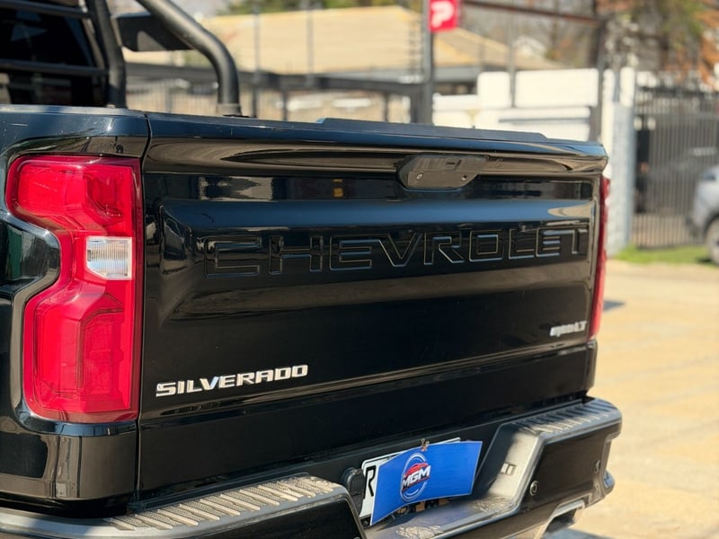 Chevrolet SILVERADO LT ; ;• ; ;Patente 3 ; ;• ; ;NEGRO 2021 - Imagen 10 de 10
