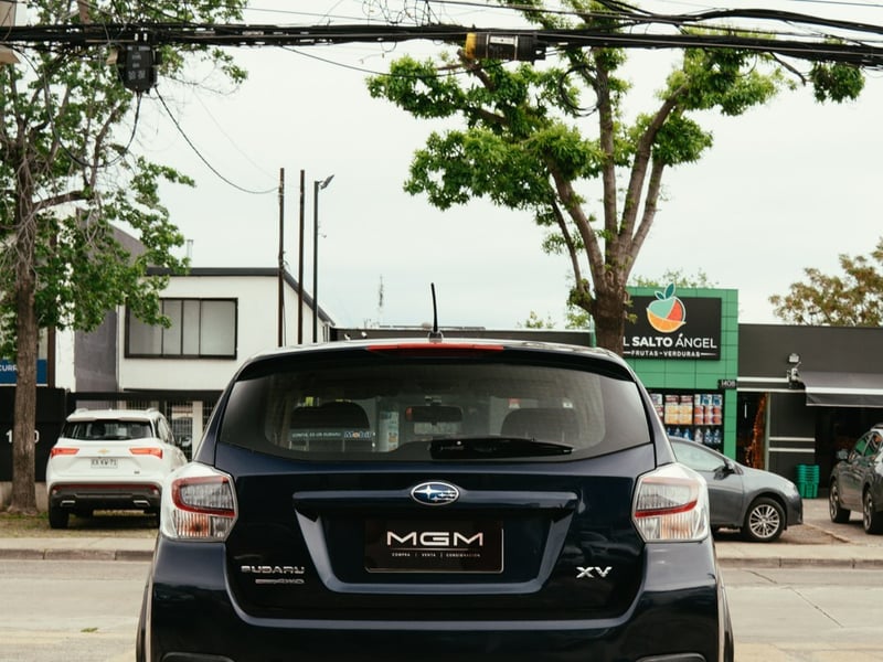 Subaru XV 2.0 DYNAMIC AWD CVT AT ¡Recién Llegado! ; ;• ; ; ; ;• ; ;Patente 2 ; ;• ; ;NEGRO 2016 - Imagen 8 de 10