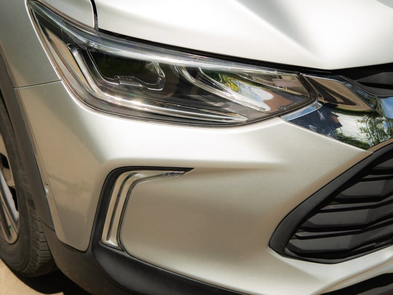 Chevrolet TRACKER 1.2T PREMIER ¡Recién Llegado! ; ;• ; ; ; ;• ; ;Patente 0 ; ;• ; ;GRIS 2022 - Imagen 7 de 10
