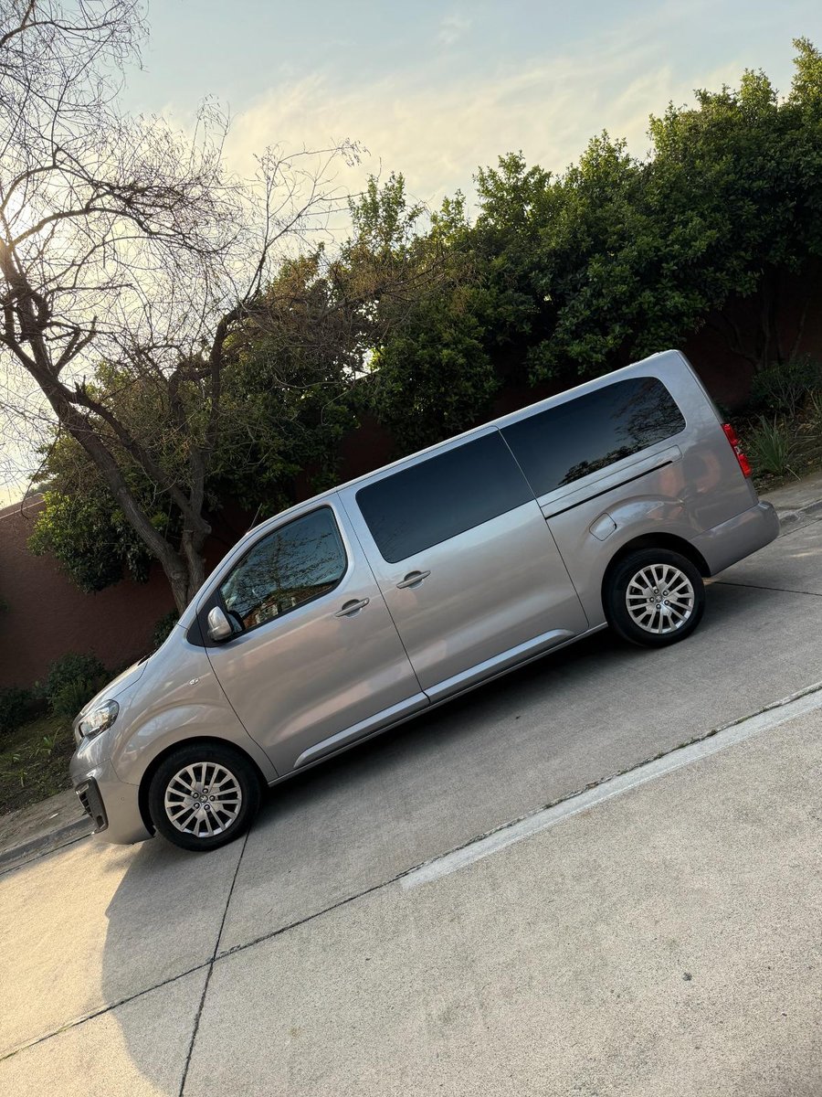 PEUGEOT TRAVELLER Business L3 2021 - Imagen 4 de 10