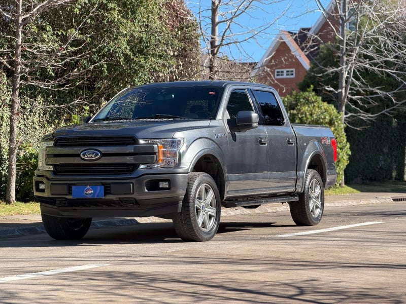 Ford F-150 LARIAT SPORT ; ;• ; ;Patente 0 ; ;• ; ;Gris 2020