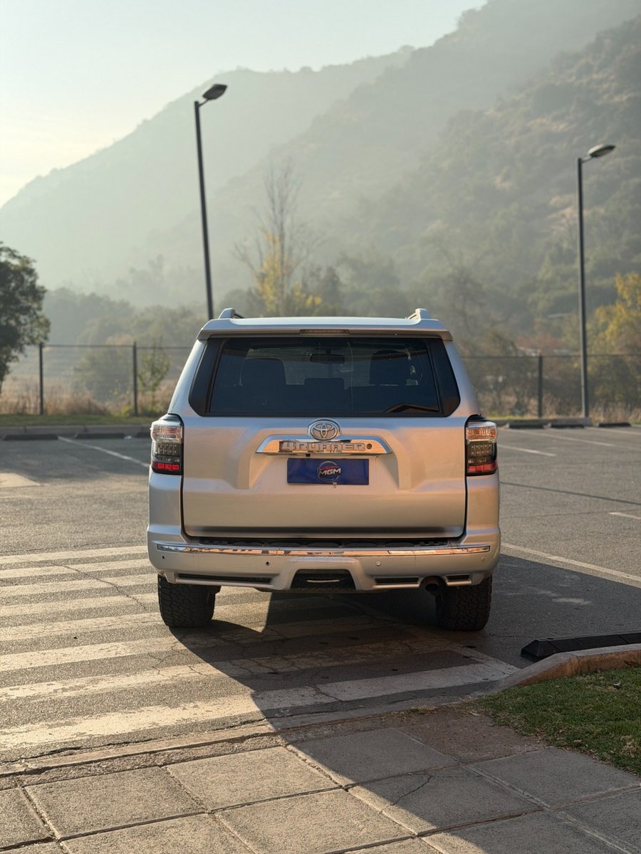 TOYOTA 4 RUNNER Limited 4.0 4WD 2017 - Imagen 7 de 10