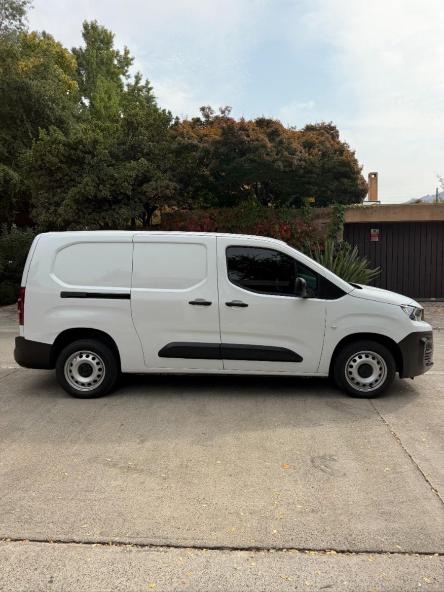 PEUGEOT PARTNER L2 2023 - Imagen 8 de 10