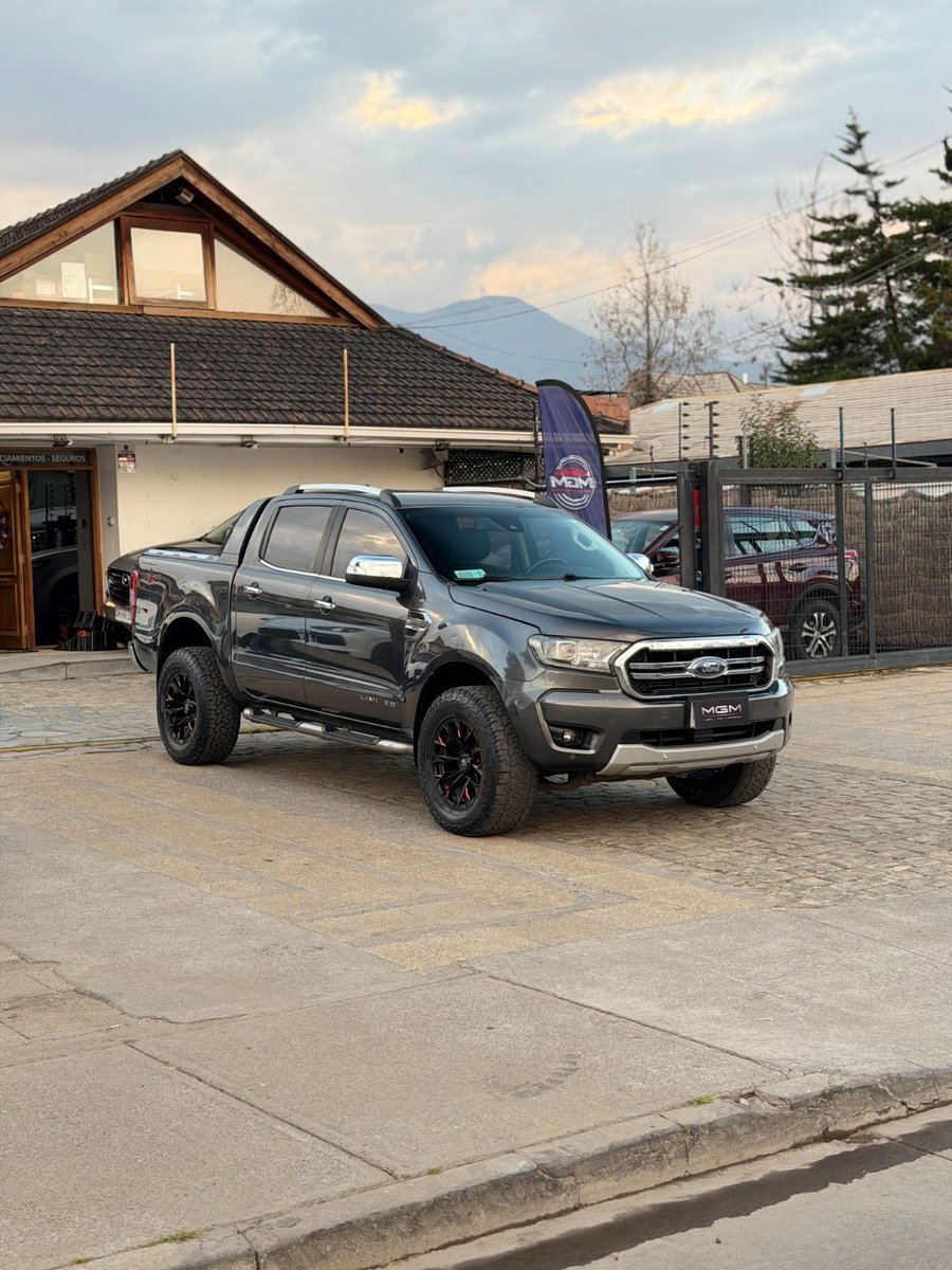 Ford RANGER LIMITED 3.2 4X4 ¡Recién Llegado! ; ;• ; ; ; ;• ; ; ; ;• ; ;Patente 6 ; ;• ; ;GRIS 2022 - Imagen 5 de 10