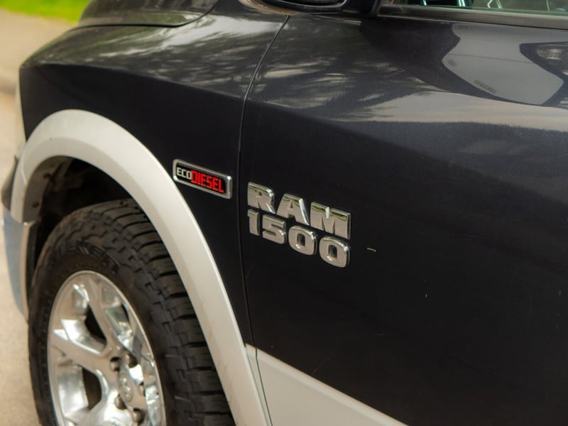 RAM 1500 LARAMIE 4X4 ¡Recién Llegado! ; ;• ; ; ; ;• ; ; ; ;• ; ;Patente 5 ; ;• ; ;NEGRO 2018 - Imagen 8 de 10