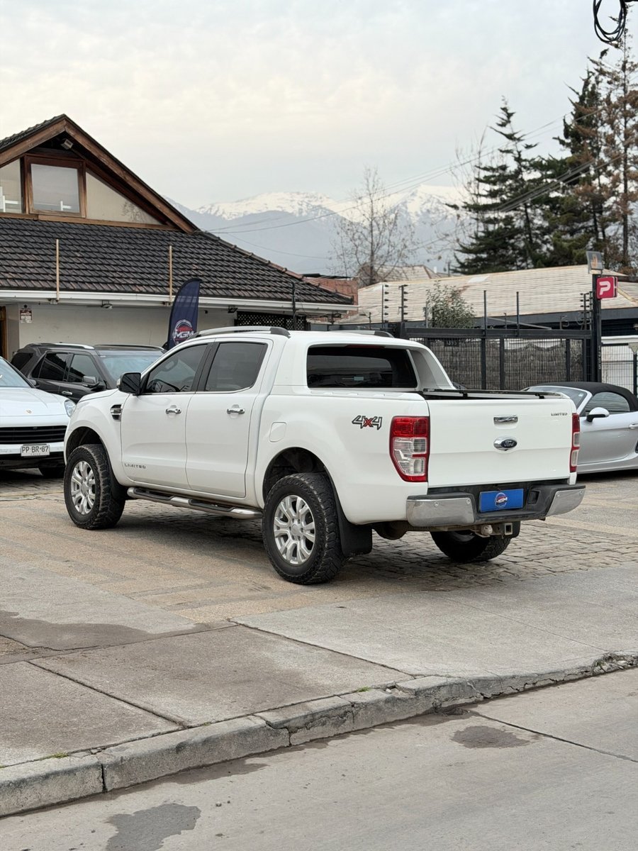 Ford RANGER Limited 4x4 2018 - Imagen 7 de 10