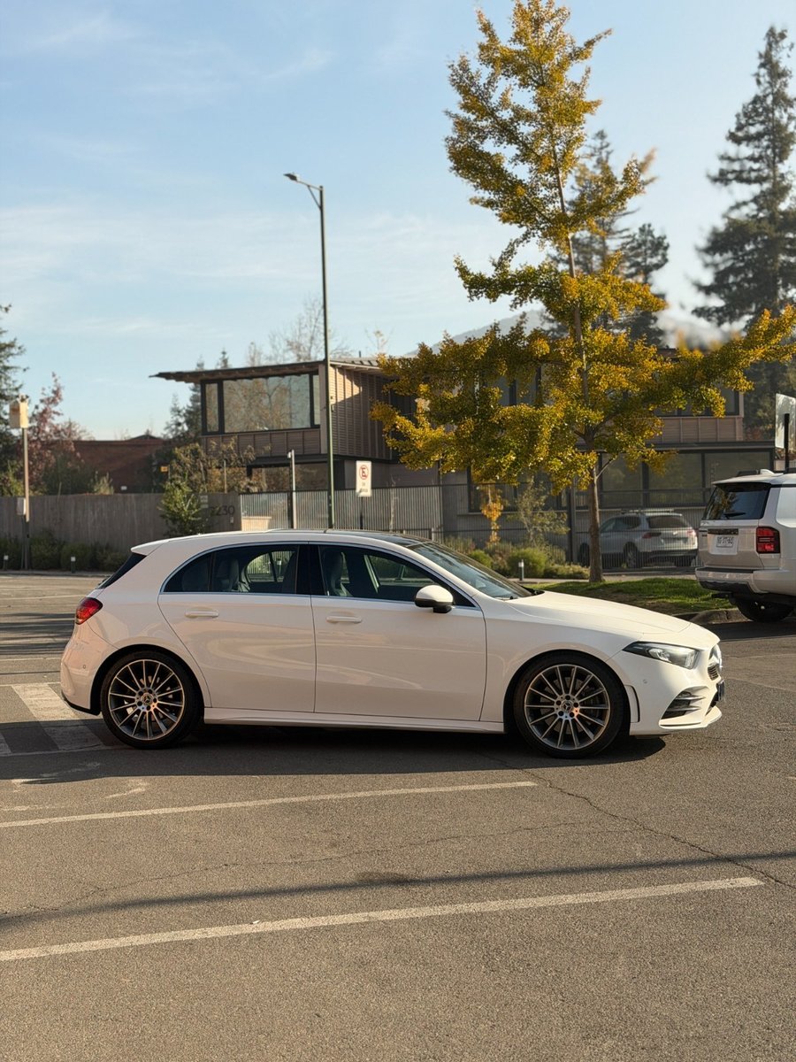 MERCEDES-BENZ A250 AMG Line 2021 - Imagen 6 de 10