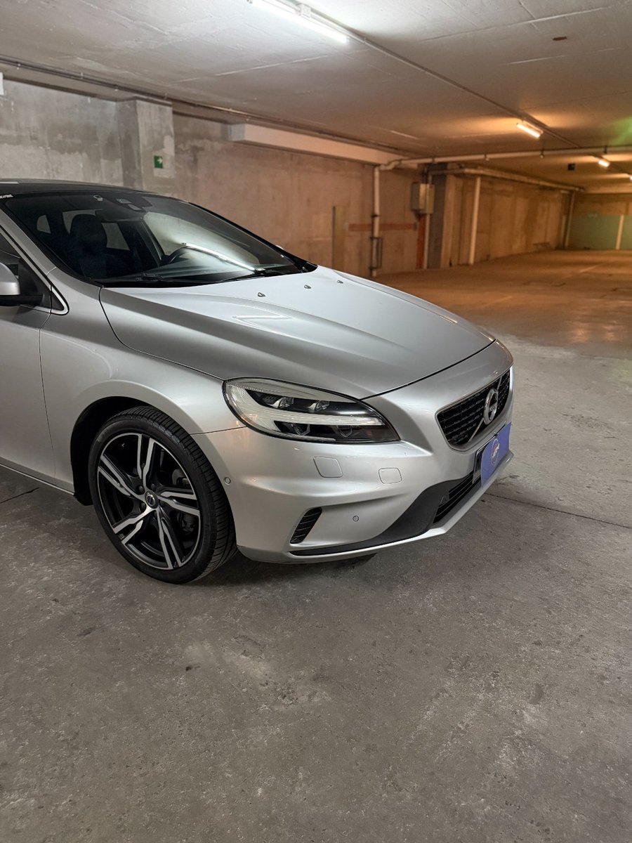 VOLVO V40 T5 R Design 2.0 2018 - Foto 5 de 10