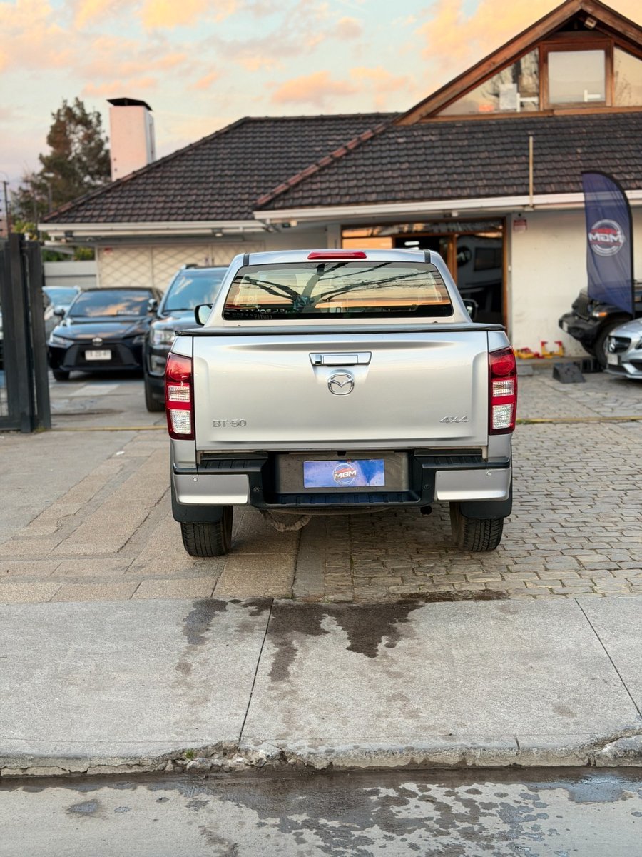 Mazda BT-50 3.0 DIESEL 4X4 2023 - Imagen 4 de 9