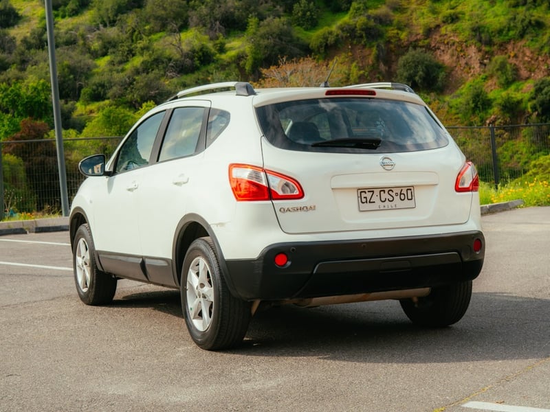 Nissan QASHQAI 1.6 4X2 MT ¡Recién Llegado! ; ;• ; ;Patente 0 ; ;• ; ;BLANCO 2015 - Imagen 7 de 10