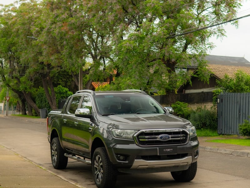 Ford RANGER 3.2 LIMITED 4X4 ¡Recién Llegado! ; ;• ; ; ; ;• ; ; ; ;• ; ;Patente 6 ; ;• ; ;GRIS 2021 - Imagen 3 de 10
