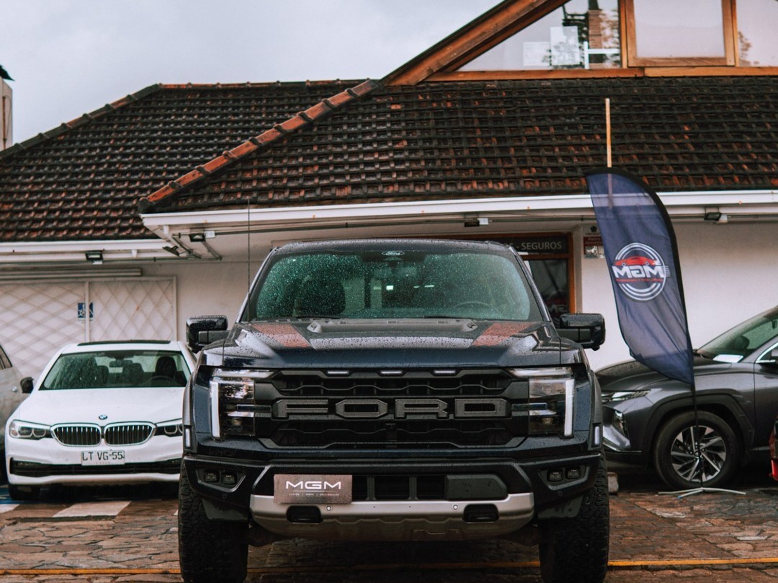 Ford F-150 RAPTOR ¡Recién Llegado! ; ;• ; ; ; ;• ; ;Patente 2 ; ;• ; ;AZUL JEANS 2025 - Foto 2 de 10