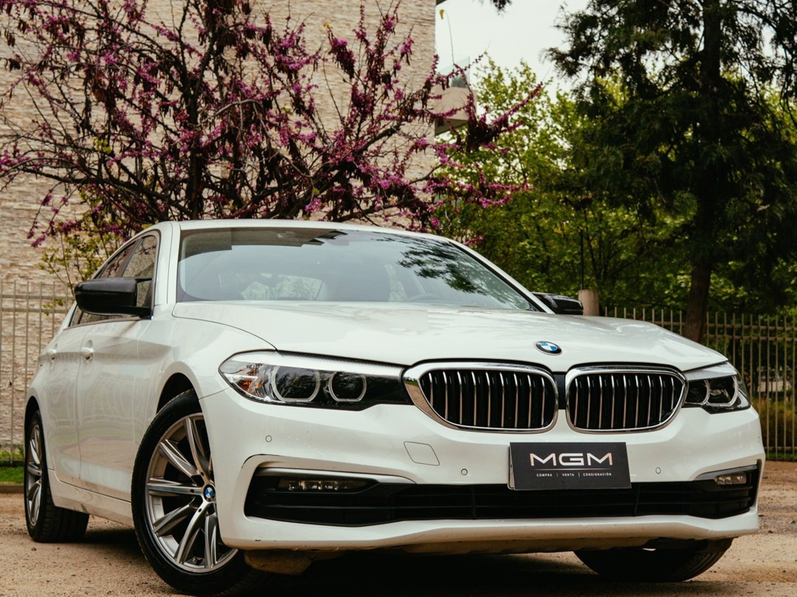 BMW 520 ¡Recién Llegado! ; ;• ; ; ; ;• ; ;Patente 5 ; ;• ; ;BLANCO 2020 - Foto 5 de 10