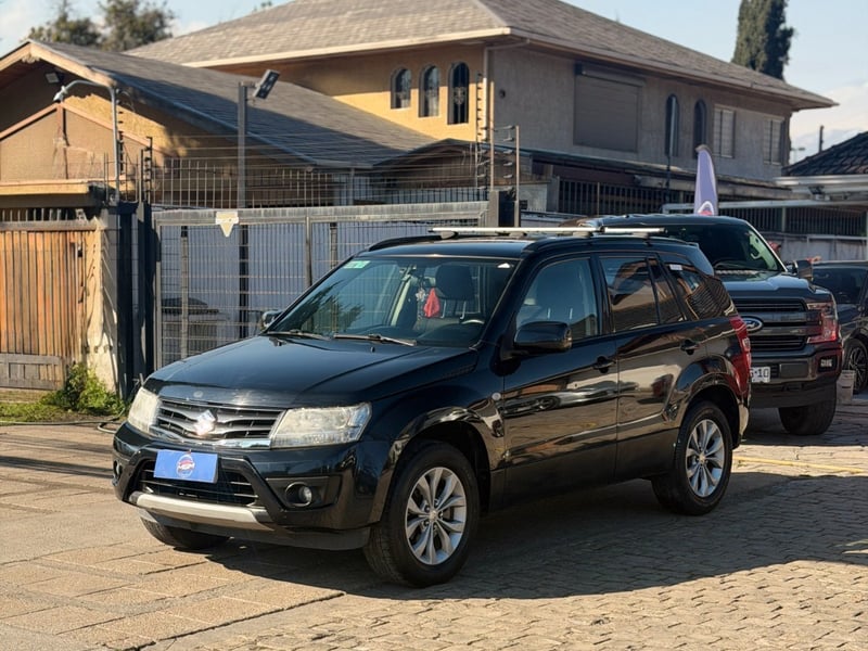 Suzuki GRAND NOMADE GLX 2.4 Patente 7 ; ;• ; ;NEGRO 2017