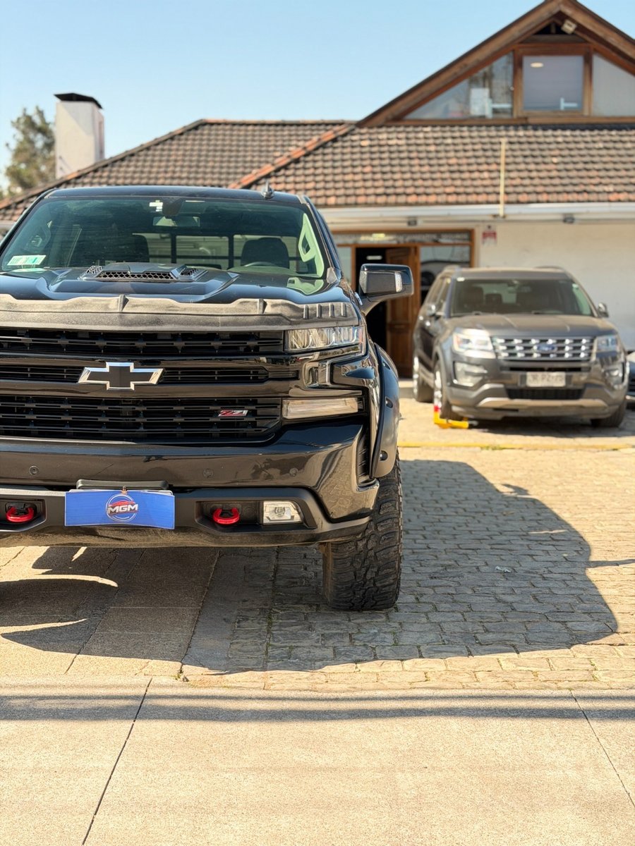 Chevrolet SILVERADO LT ¡Recién Llegado! ; ;• ; ; ; ;• ; ;Patente 3 ; ;• ; ;NEGRO 2021 - Imagen 5 de 10